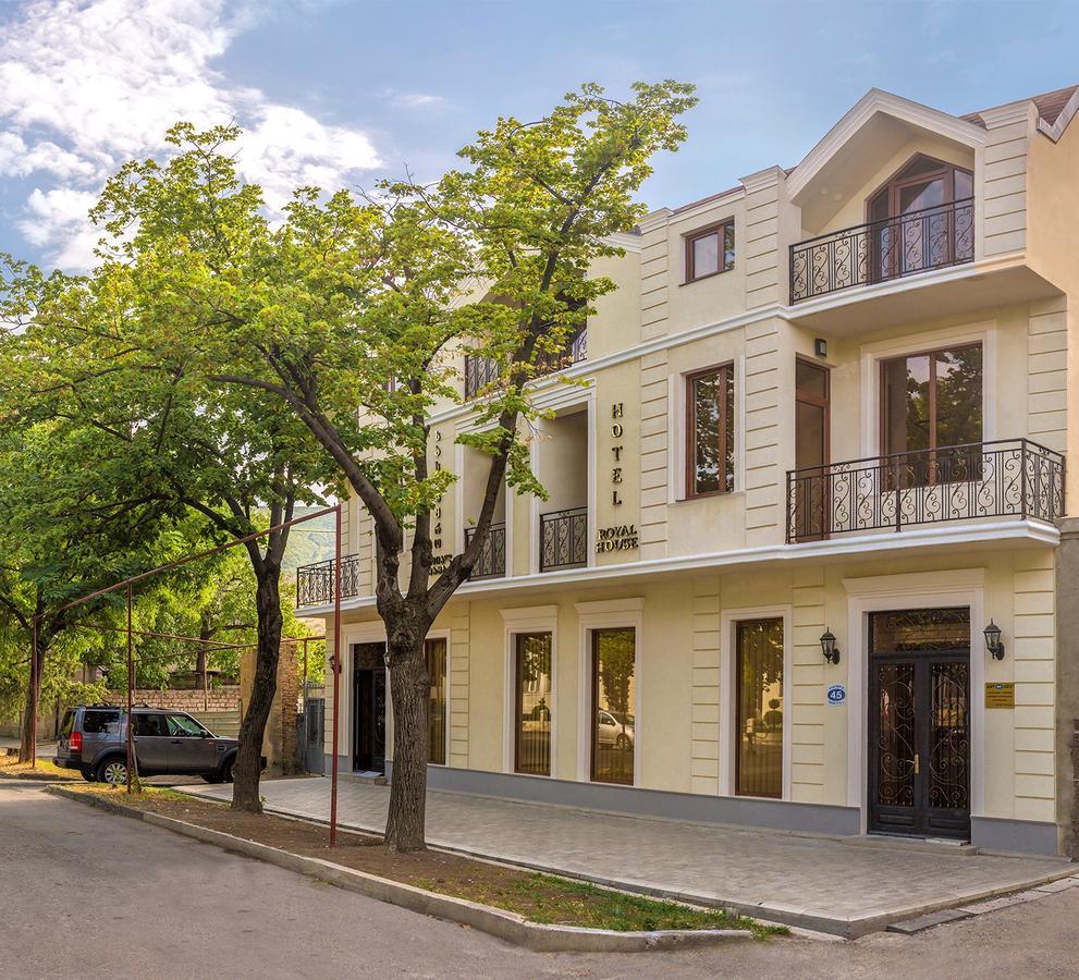 Royal House Hotel Gori Bagian luar foto